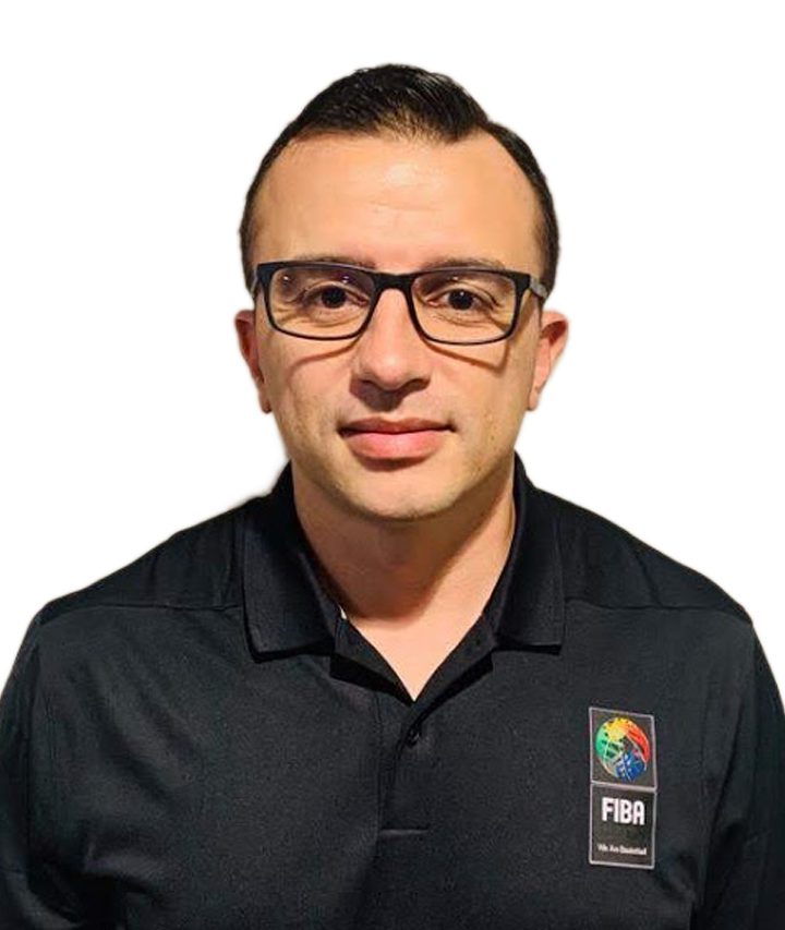 Fotografía de José Fernando Díez Correa, árbitro internacional FIBA de baloncesto.