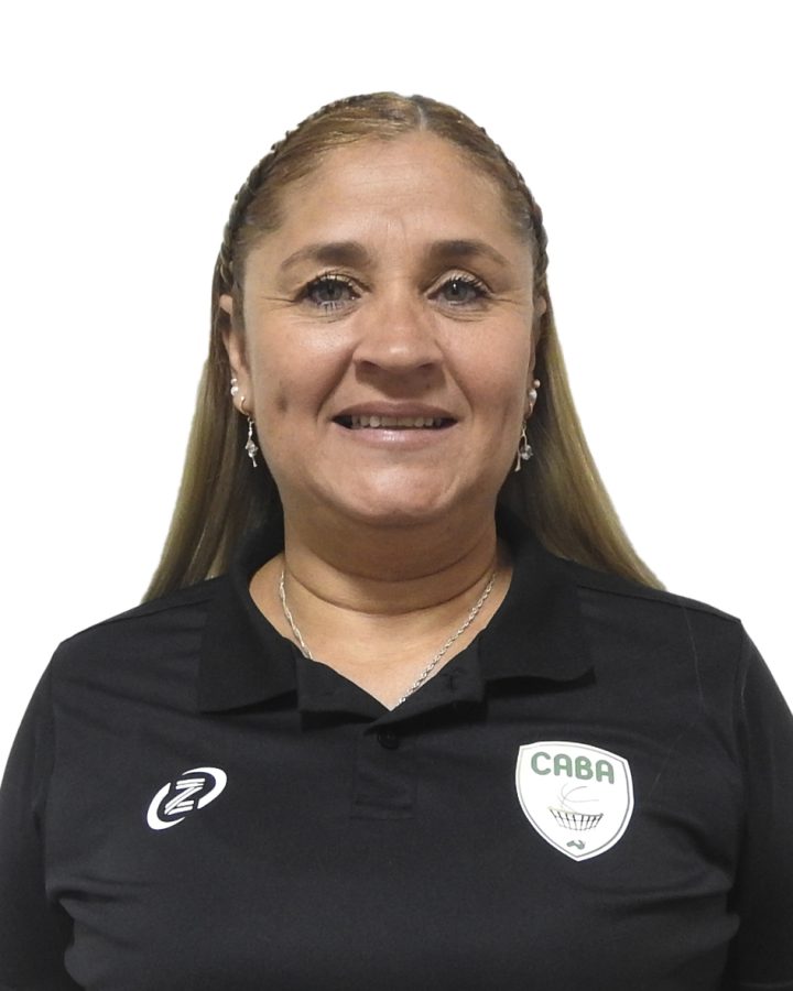 Fotografía de Luz Maryory Arias, oficial de mesa de control de baloncesto.