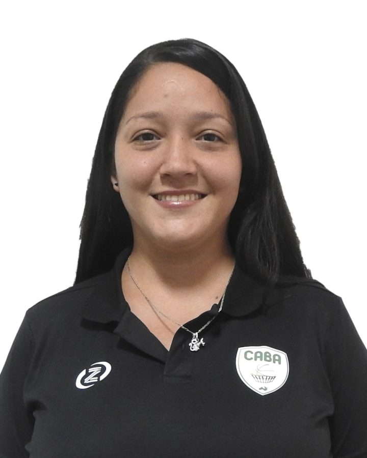 Fotografía de Diana Carolina Bayona Solano, árbitro nacional de baloncesto.