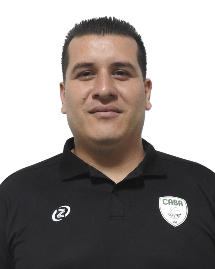Fotografía de David Esteban Estrada Hernandez, árbitro departamental de baloncesto.