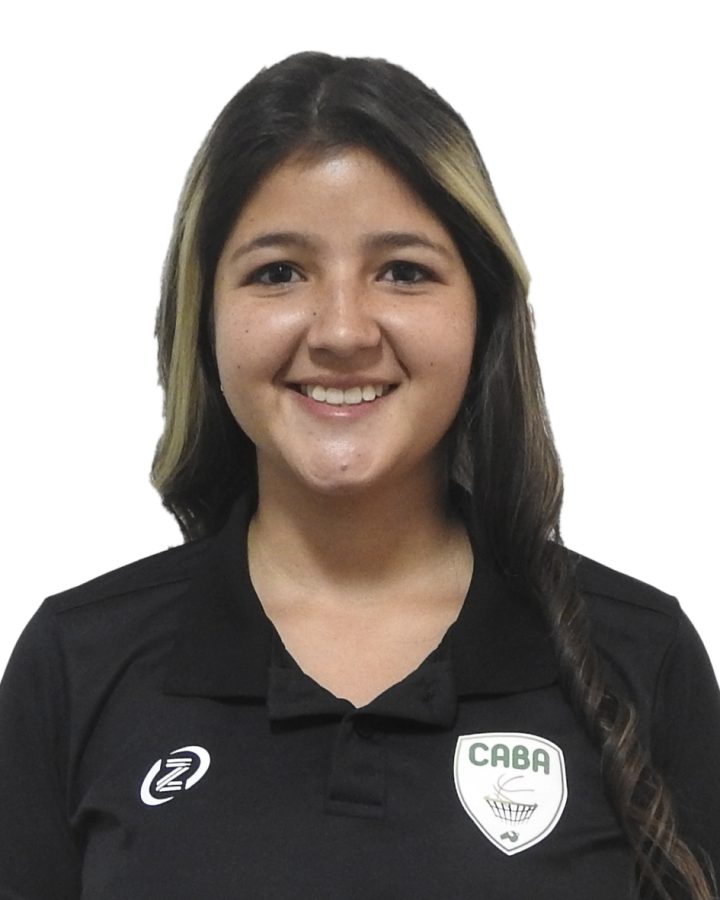 Fotografía de Milany García Cobaleda, oficial de mesa de control de baloncesto.