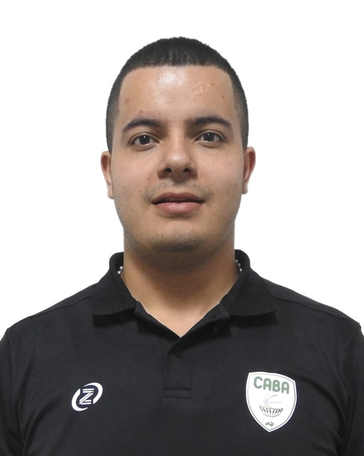 Fotografía de Kevin Felipe Lopez Navales, árbitro departamental de baloncesto.