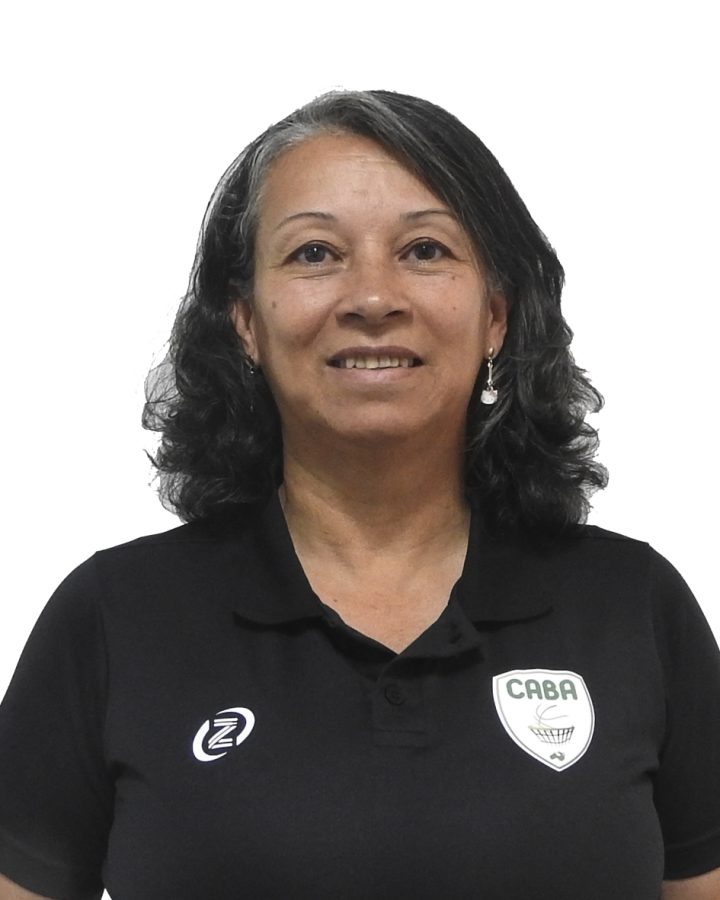 Fotografía de Isabel Cristina Uran Castro, árbitro departamental de baloncesto.