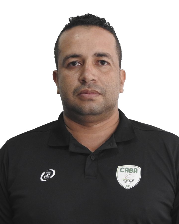 Fotografía de Edison Gomez Restrepo, árbitro departamental de baloncesto.
